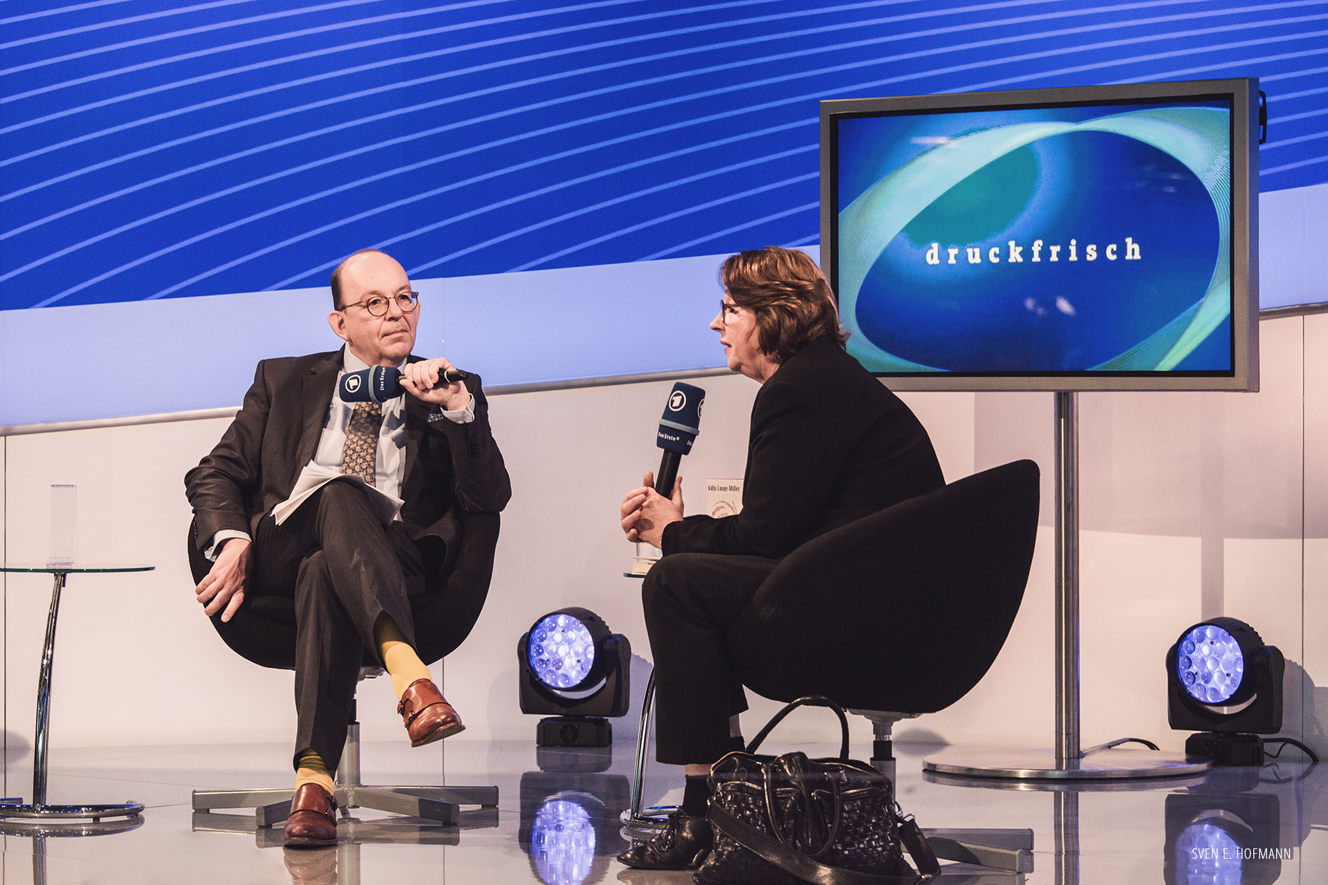 Dennis Scheck im Gespräch mit Katja Lange Müller auf der Buchmesse
